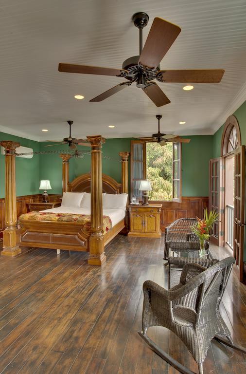Mahogany Hall Luxury Boutique Resort San Ignacio Room photo