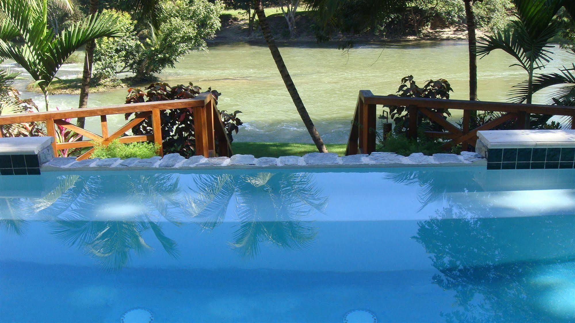 Mahogany Hall Luxury Boutique Resort San Ignacio Exterior photo